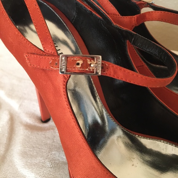 Karen Millen High Heels & matching purse - Picture 4 of 16